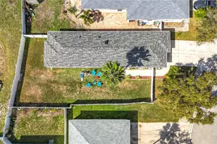 2527 29th Ave E, Palmetto, FL 34221 - Photo 18