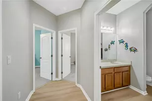 1834 Mira Lago Cir, Ruskin, FL 33570 - Photo 34