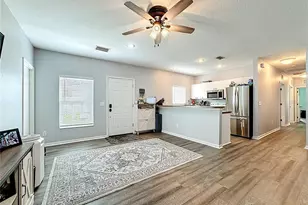 2527 29th Ave E, Palmetto, FL 34221 - Photo 4