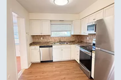 713 Thunderbird Avenue, Sun City Center, FL 33573 - Photo 10