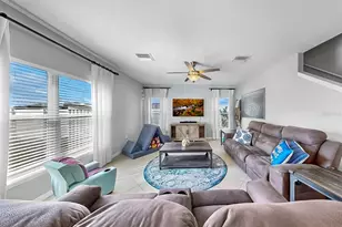 8105 Rothbury Hills Pl, Gibsonton, FL 33534 - Photo 14