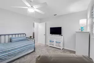 9211 Lake Dr, Englewood, FL 34224 - Photo 16