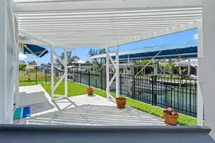 9211 Lake Dr, Englewood, FL 34224 - Photo 28