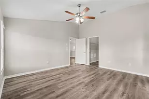 433 Down Pine Dr, Seffner, FL 33584 - Photo 16