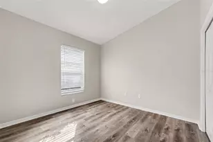 433 Down Pine Dr, Seffner, FL 33584 - Photo 22