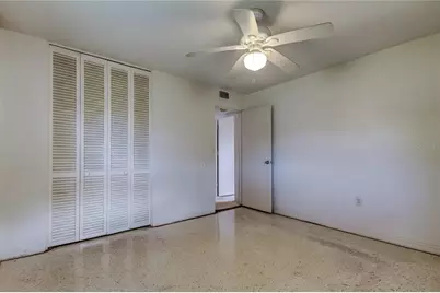 8586 Forsyth Drive, Seminole, FL 33772 - Photo 10