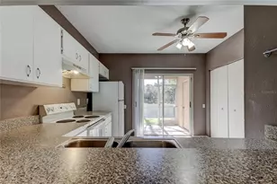 6318 Bayside Key Dr, Tampa, FL 33615 - Photo 10