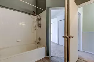 6318 Bayside Key Dr, Tampa, FL 33615 - Photo 26