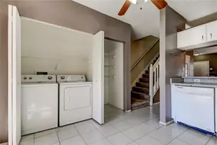 6318 Bayside Key Dr, Tampa, FL 33615 - Photo 18