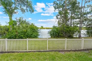 9204 Fox Sparrow Rd, Tampa, FL 33626 - Photo 6