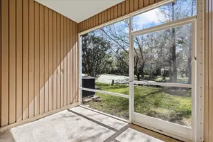 11047 Black Swan Ct, Seffner, FL 33584 - Photo 12