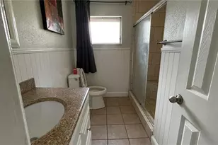 10705 N Dixon Ave, Tampa, FL 33612 - Photo 10