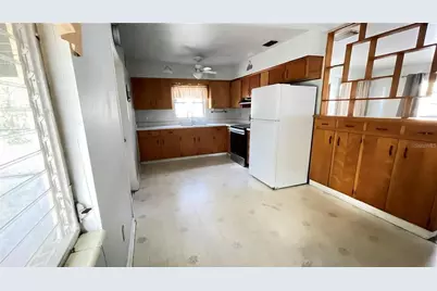 10705 N Dixon Avenue, Tampa, FL 33612 - Photo 6