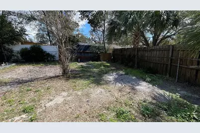 10705 N Dixon Avenue, Tampa, FL 33612 - Photo 20