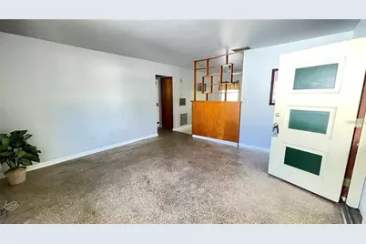10705 N Dixon Avenue, Tampa, FL 33612 - Photo 2