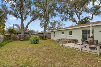 1339 Russell Drive N, Saint Petersburg, FL 33710 - Photo 26