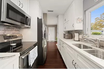 1339 Russell Drive N, Saint Petersburg, FL 33710 - Photo 6