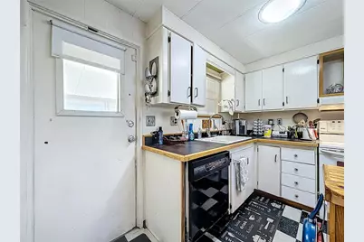 272 Northgate Drive, Tarpon Springs, FL 34689 - Photo 14