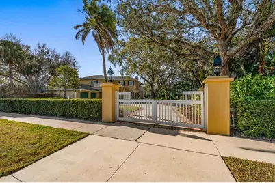 100 Sarasota Road, Belleair, FL 33756 - Photo 70