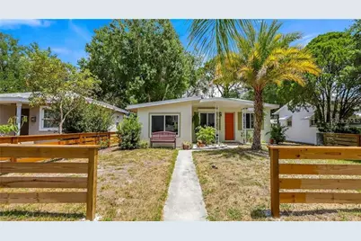 325 42nd Avenue N, Saint Petersburg, FL 33703 - Photo 1