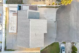 10113 Royal Acres Ct, Tampa, FL 33615 - Photo 2