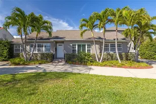 333 30th Ave N, Saint Petersburg, FL 33704 - Photo 2