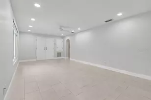 1611 Sunnyhills Dr, Brandon, FL 33510 - Photo 14