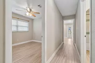 1611 Sunnyhills Dr, Brandon, FL 33510 - Photo 26