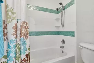1611 Sunnyhills Dr, Brandon, FL 33510 - Photo 32