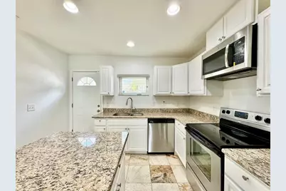 809 W Hiawatha Street, Tampa, FL 33604 - Photo 14