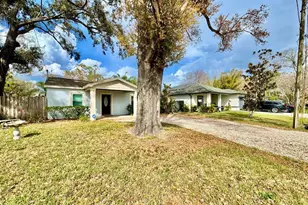 809 W Hiawatha St, Tampa, FL 33604 - Photo 2