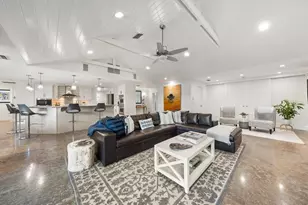 109 Driftwood Ln, Largo, FL 33770 - Photo 8