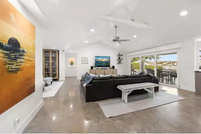 109 Driftwood Lane, Largo, FL 33770 - Photo 10