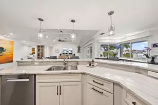 109 Driftwood Ln, Largo, FL 33770 - Photo 14