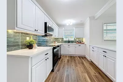 3021 Granville Court N, Saint Petersburg, FL 33704 - Photo 16