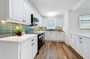 3021 Granville Ct N, Saint Petersburg, FL 33704 - Photo 16