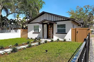 3021 Granville Ct N, Saint Petersburg, FL 33704 - Photo 4