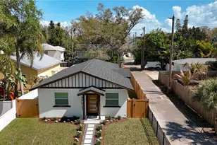 3021 Granville Ct N, Saint Petersburg, FL 33704 - Photo 2