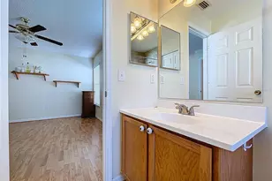1211 Franford Dr, Brandon, FL 33511 - Photo 20
