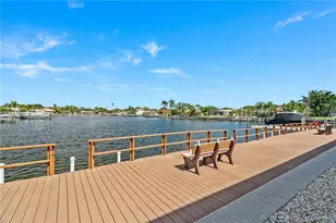 3753 46th Ave S, Saint Petersburg, FL 33711 - Photo 20