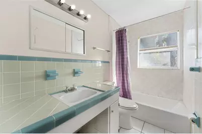 2418 N Links Avenue, Sarasota, FL 34234 - Photo 14