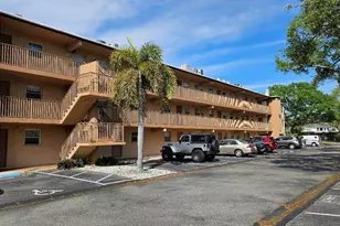 4600 98th Way N, Saint Petersburg, FL 33708 - Photo 1