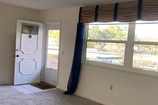 5750 80th St N, Saint Petersburg, FL 33709 - Photo 2