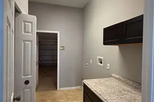 3373 Crescent Oaks Blvd, Tarpon Springs, FL 34688 - Photo 10