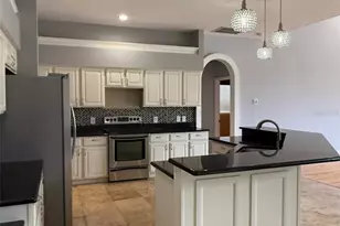 3373 Crescent Oaks Blvd, Tarpon Springs, FL 34688 - Photo 2