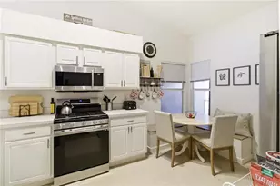 3223 Summer Cruise Dr, Valrico, FL 33594 - Photo 8