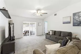 3223 Summer Cruise Dr, Valrico, FL 33594 - Photo 6