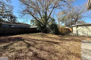 1607 E Maple Ave, Tampa, FL 33604 - Photo 22
