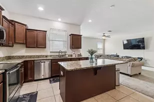 2115 Song Sparrow Ct, Ruskin, FL 33570 - Photo 6