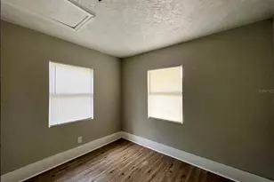 2003 10th St S, Saint Petersburg, FL 33705 - Photo 2